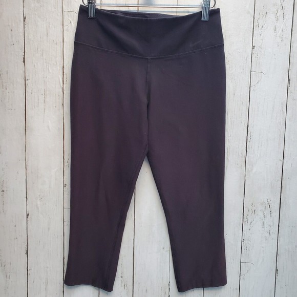 Nike Leggings Women’s Sz S Black Legend 2.0 Dri-Fit Capri 548494-010 - Picture 1 of 10